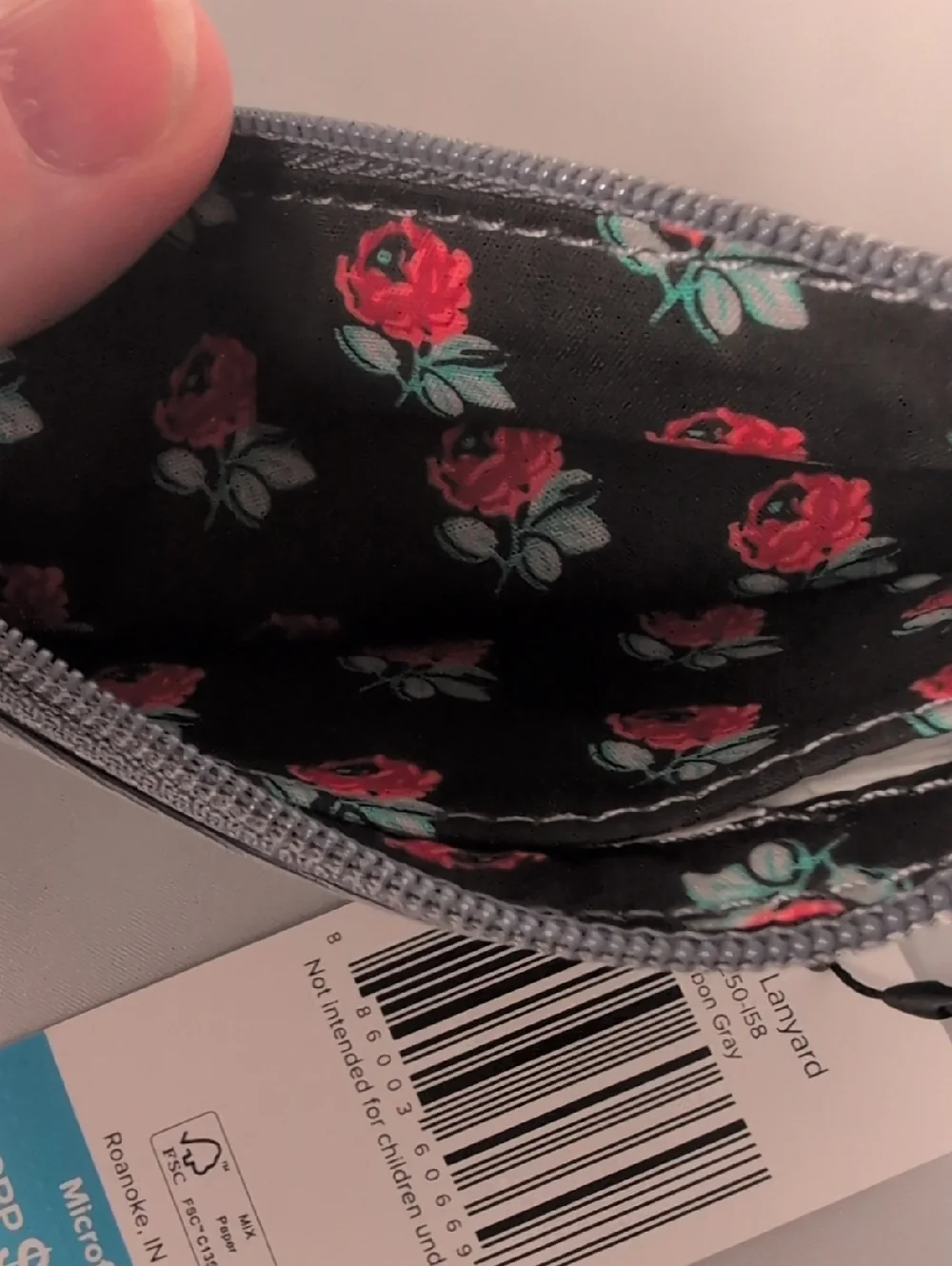 Vera Bradley Zip ID & Lanyard in Carbon Gray